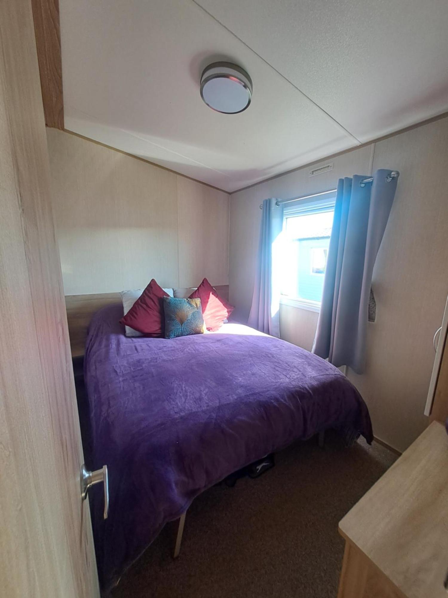 N & V Caravan Sand Le Mere Tunstall  Exterior photo